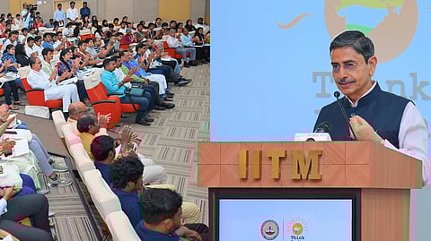 சென்னை ஐஐடி-யில் மாநாட்டை தொடங்கி வைத்துப் பேசிய ஆளுநா் ஆா்.என்.ரவி.