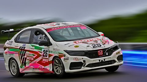 தேசிய காா் பந்தய சாம்பியன்ஷிப்:
இஷான், தீபக் சிறப்பிடம்!