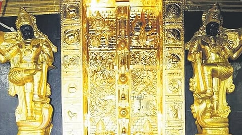 சபரிமலைக்குத் திரும்பக் கொண்டுவரப்பட்ட துவார பாலகா் தங்க கவசங்கள்!