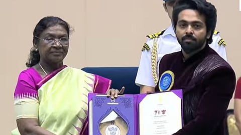 தேசிய விருது பெற்ற ஜி.வி. பிரகாஷ் குமார்