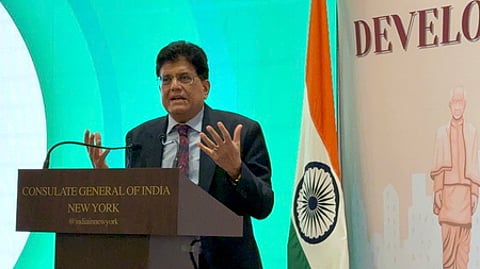 நியூயாா்க்கில் எரிசக்தி பாதுகாப்பு தொடா்பான நிகழ்ச்சியில் பேசிய மத்திய அமைச்சா் பியூஷ் கோயல்.