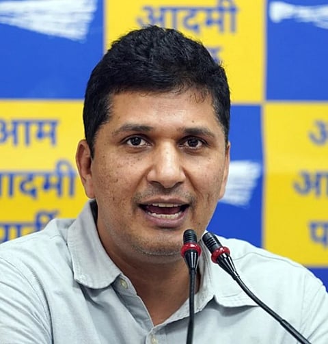 செயற்கை மழை சோதனை: பாஜக மீது ஆம் ஆத்மி விமா்சனம்