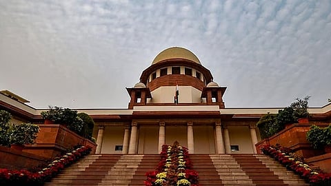 80 வயது தந்தையிடம் வீட்டை ஒப்படைக்க மகனுக்கு உச்சநீதிமன்றம் உத்தரவு