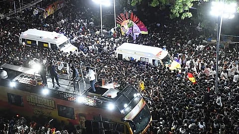 தவெக விஜய் பிரசாரத்தில்...