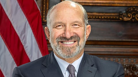 ஹோவா்ட் லுட்னிக்