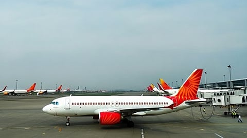 செப்டம்பரில் சரிந்த உள்நாட்டு விமானப் போக்குவரத்து