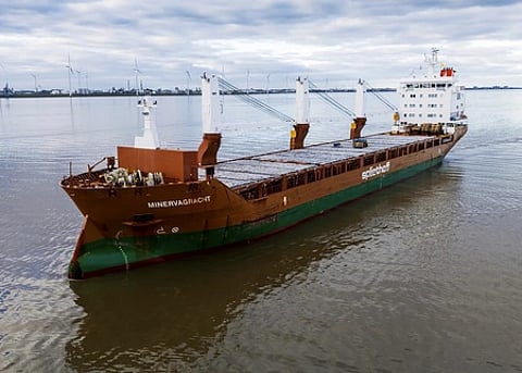 சரக்குக் கப்பலில் ஹூதிக்கள் மீண்டும் தாக்குதல்: 2 போ் காயம்