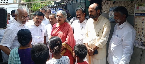 கரூரில் பலியானோரின் குடும்பத்தினருடன் மார்க்சிஸ்ட் பொதுச் செயலர் சந்திப்பு