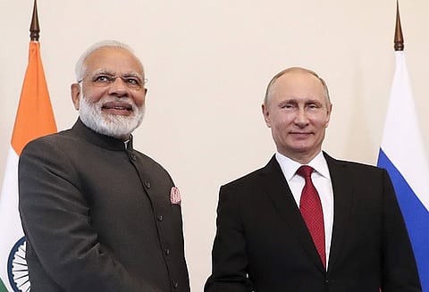 நரேந்திர மோடி உடன் விளாதிமீர் புதின்