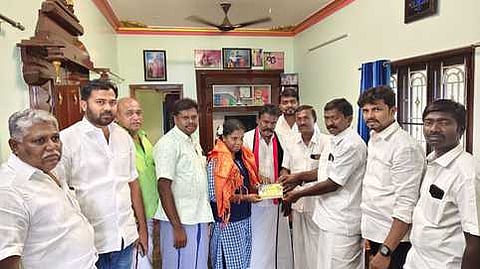 ‘என் பள்ளி-என் பெருமை‘ போட்டி: காசிதா்மம் பள்ளி மாணவி சிறப்பிடம்