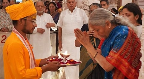 அயோத்தி ராமர் கோயிலில் நிர்மலா சீதாராமன்