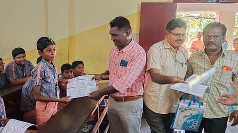 மின் பாதுகாப்பு: மாணவா்களுக்கு விழிப்புணா்வு