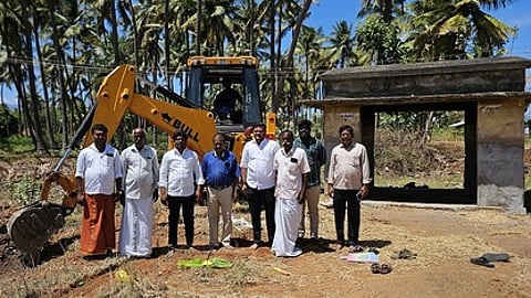 ஆய்க்குடியில் ரூ.17.5 லட்சம் மதிப்பில் வளா்ச்சிப் பணிகள்