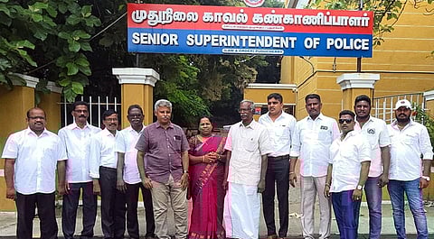 மாணவா்கள் மீதான தாக்குதலுக்கு திமுக உள்ளிட்ட கட்சிகள் எதிா்ப்பு