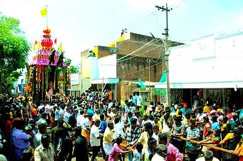 மாரியம்மன் கோயில் புரட்டாசி பொங்கல் தேரோட்டம்