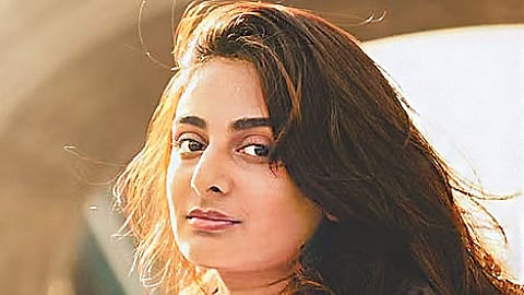 எந்த நடிகையும் செய்யாத சாதனை!