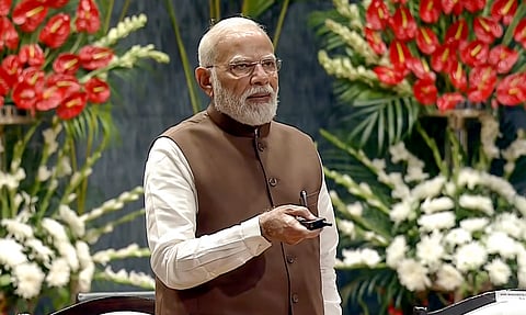 காணொலி மூலம் பிரதமா் அடிக்கல் நாட்டினாா்