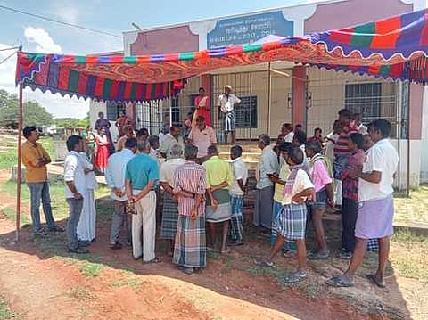 கிராம சபை கூட்டத்தில் பங்கேற்ற மாவட்ட ஆட்சியா் ரஞ்ஜீத் சிங்