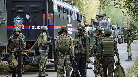 ராணுவ வீரர்கள்