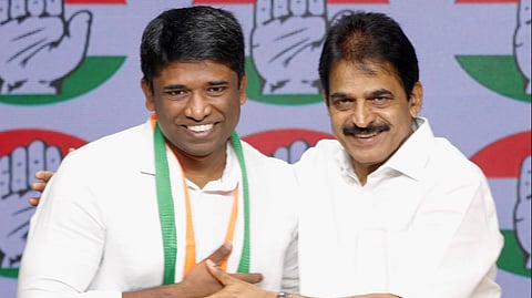முன்னாள் ஐஏஎஸ் அதிகாரி கண்ணன் கோபிநாதன் காங்கிரஸ் கட்சியில் ஐக்கியம்...