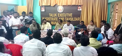 மானாமதுரையில் மூடப்பட்ட
ரயில்வே கடவுப் பாதையை திறக்க முடிவு