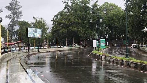 கொடைக்கானலில் சுற்றுலாப் பயணிகள் வருகை குறைவு: வியாபாரிகள் கவலை