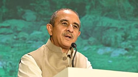 கீா்த்திவா்தன் சிங்