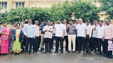 ஜாக்டோ - ஜியோ அமைப்பினா் ஆா்ப்பாட்டம்