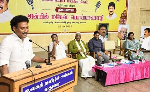 மாணவப் பேச்சாளா்களுக்கு பகுத்தறிவு அவசியம்