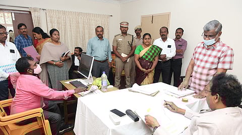 திருநெல்வேலியில் விசாரணை நடத்திய மாநில மனித உரிமைகள் ஆணையா் கண்ணதாசன்