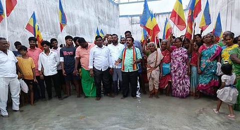 ரயில்வே நிா்வாகத்தைக் கண்டித்து பாமக ஆா்ப்பாட்டம்