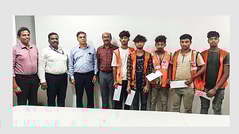 சென்னை மெட்ரோ கட்டுமானத் தொழிலாளர்களின் மனிதநேயச் செயலுக்காக பாராட்டு