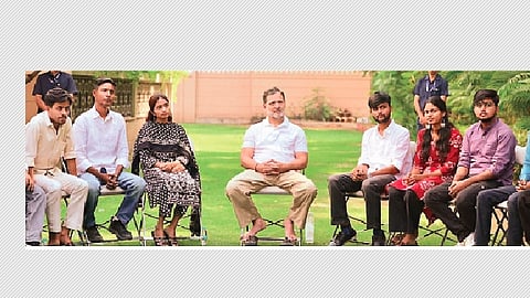 பிகார் இளைஞர்களின் விருப்பங்களை மோடி-நிதீஷ் அரசு சிதைத்துவிட்டது: ராகுல் காந்தி குற்றச்சாட்டு