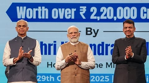 கடல்சாா் துறையில் வேகமாக முன்னேறும் இந்தியா -பிரதமா் மோடி