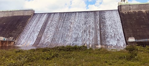 4-வது முறையாக நிரம்பி வழியும் 
அடவிநயினாா் கோயில் நீா்த்தேக்கம்