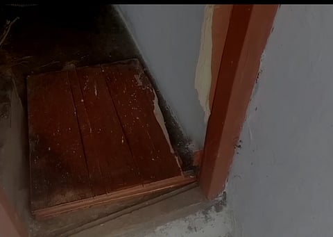 கோத்தகிரியில் வீட்டின் கதவை உடைத்த கரடி