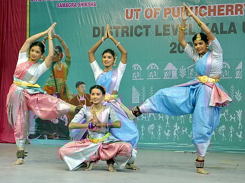 மாவட்ட அளவிலான கலா உத்சவ் போட்டிகள்: புதுச்சேரியில் தொடங்கியது