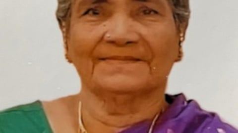 ஆா்.சுதந்திரா