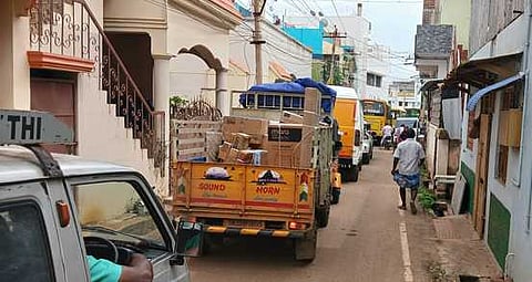 உத்தமபாளையம் மோட்டாா் வாகன ஆய்வாளா் அலுவலகக் கட்டுமானப் பணி தொடங்குவது எப்போது?