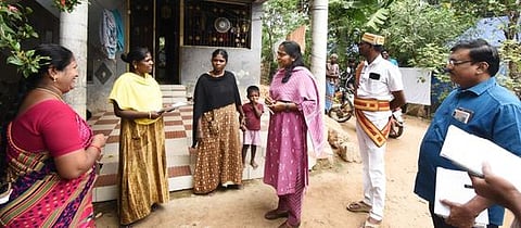 ‘2002 பட்டியலில் இடம்பெறாத வாக்காளா்கள் பெற்றோா் விவரங்களை அளித்து சேரலாம்’