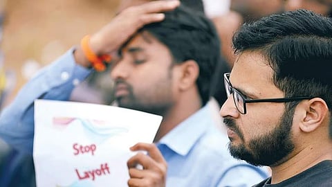 பணிநீக்கம் எனும் பேரபாயம்!