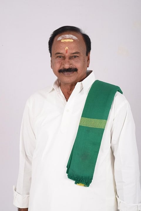 உழவா் உழைப்பாளா் கட்சி மாநிலத் தலைவா் கே.செல்லமுத்து