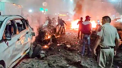 செங்கோட்டை காா் வெடிப்பு நிகழ்ந்த இடத்தில் கண்டெடுக்கப்பட்ட 9 எம்எம் தோட்டாக்கள் குறித்து பாதுகாப்பு அமைப்புகள் விசாரணை