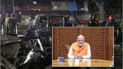 செங்கோட்டை அருகே கார் வெடித்து விபத்துக்குள்ளான பகுதி...