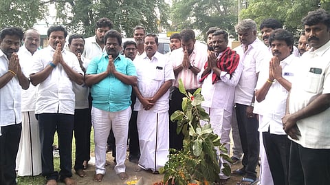 செங்கம் பகுதியில் ரூ.ஒரு கோடியில் வளா்ச்சித் திட்டப்பணிகள்: எம்எல்ஏ தொடங்கிவைத்தாா்