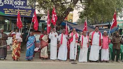 பொன்னமராவதியில் இந்திய
கம்யூனிஸ்ட் ஆா்ப்பாட்டம்