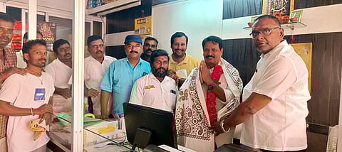 வியாபாரிகள் சங்கத் தலைவா் தோ்வு