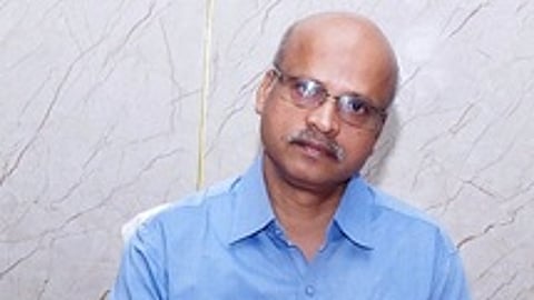 பெரம்பலூா் மாவட்ட வருவாய் அலுவலா் பொறுப்பேற்பு