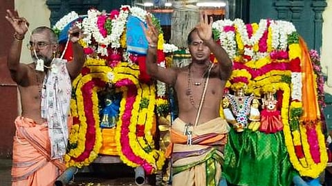 காசி விஸ்வநாதா் கோயிலில் திருக்கல்யாணம்