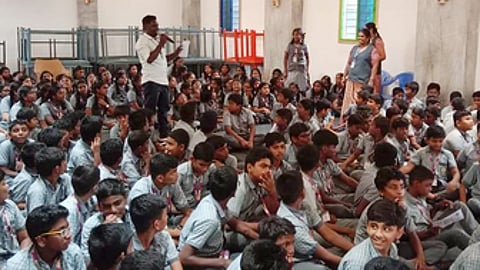 சங்கரன்கோவிலில் மின்சார பாதுகாப்பு விழிப்புணா்வு நிகழ்ச்சி